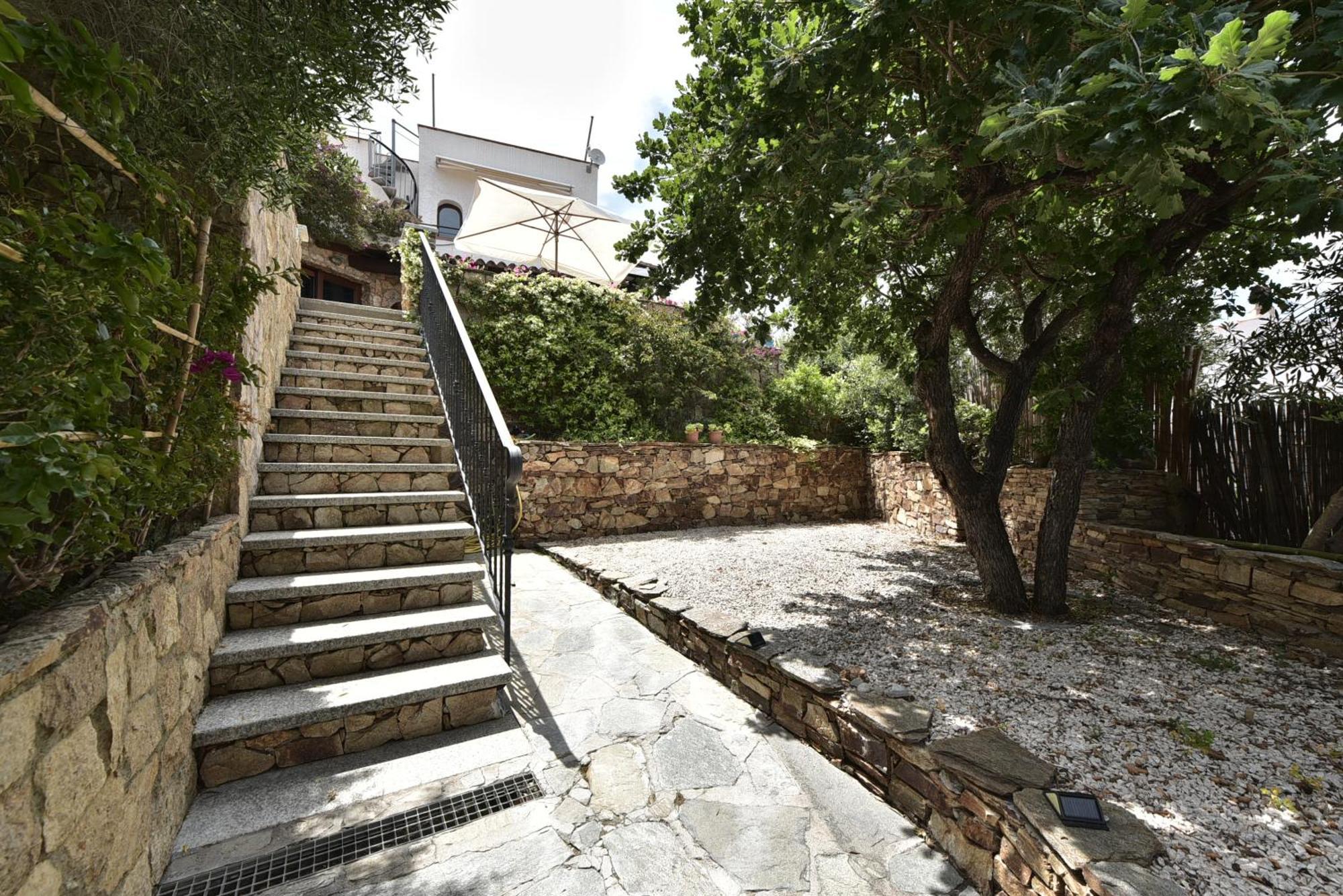 Villa Minda Lodge & View San Teodoro  Exterior photo